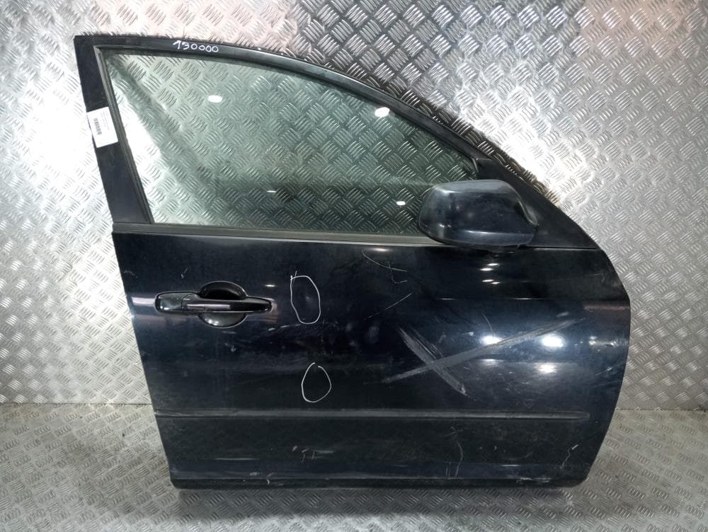 Дверь передняя правая к Mazda 3 BK (03-06)