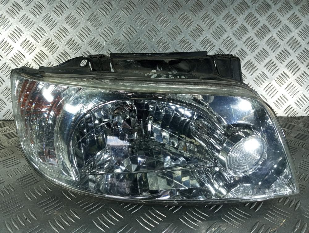 Фара правая к Hyundai Matrix 1 Рестайлинг (05-08)