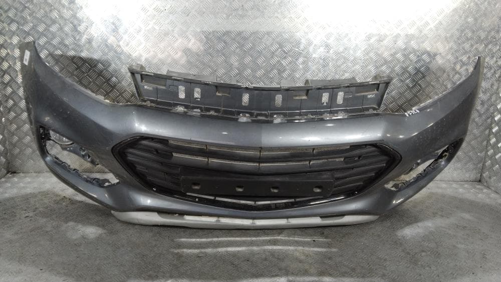 Бампер передний к Chevrolet Trax 1 (13-16)