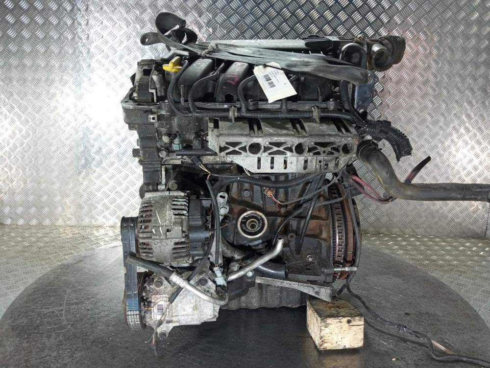 Двигатель к Renault Scenic 2 (03-06)