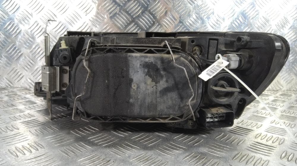 Фара правая к Volvo S40 1 Рестайлинг (00-04)