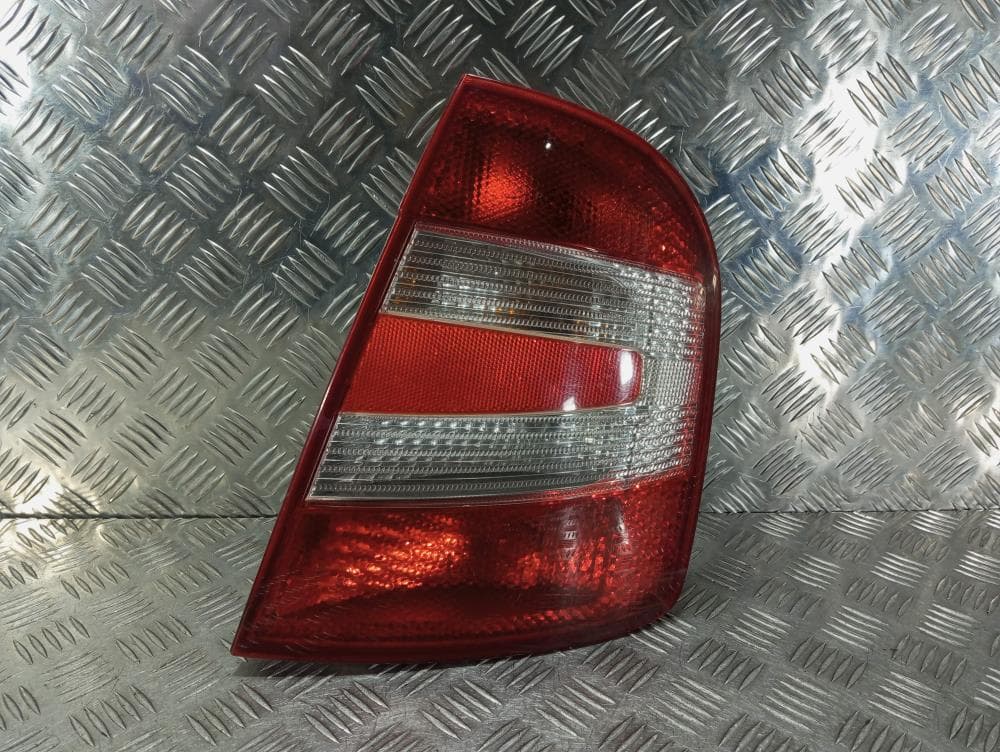 Фонарь задний правый к Skoda Fabia 1 (99-04)
