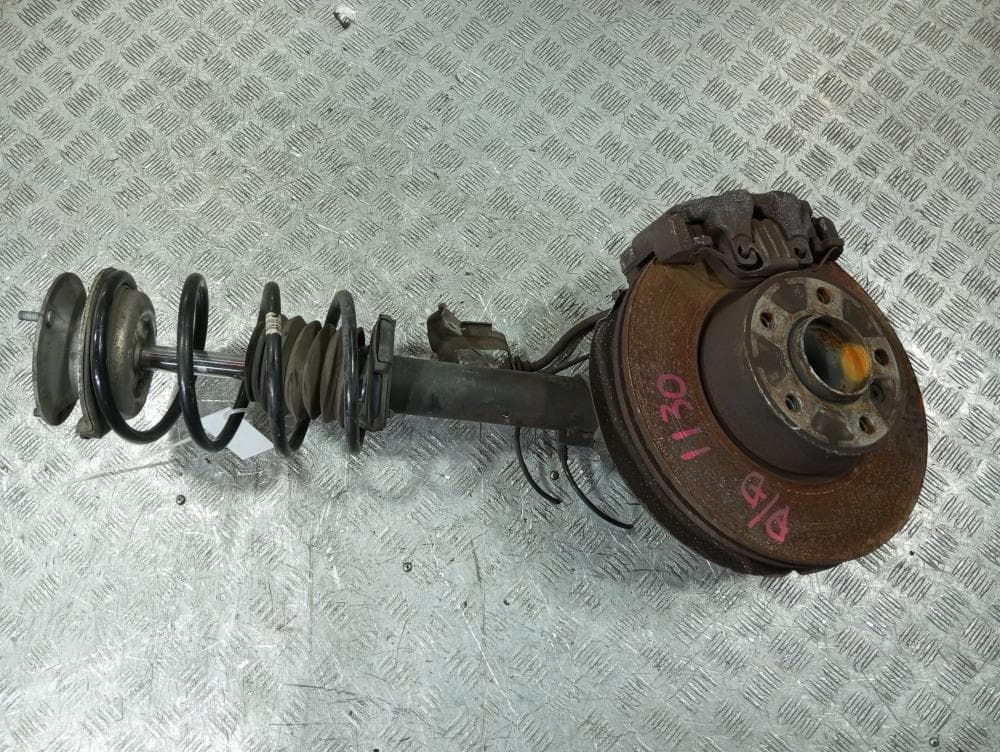 Стойка передняя левая к BMW 1 E81/E82/E87/E88 (04-07)