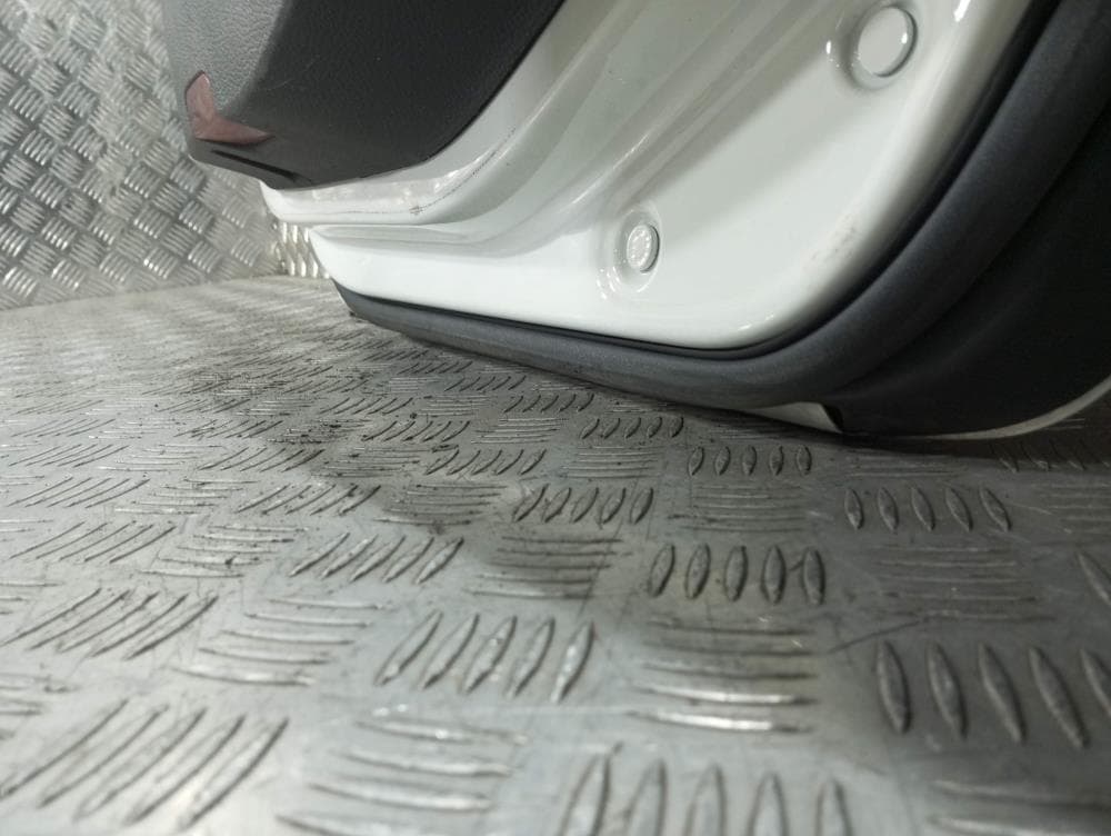 Дверь задняя правая к Volkswagen Jetta 5 (05-11)