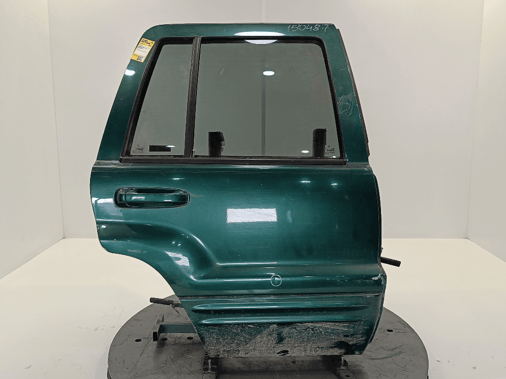 Дверь задняя правая к Jeep Grand Cherokee WJ (99-04)