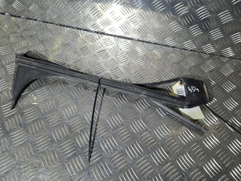 Уплотнитель к Tesla Model X (15-21)