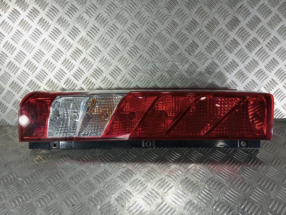 Фонарь задний левый к Iveco Daily 6 (14-24)