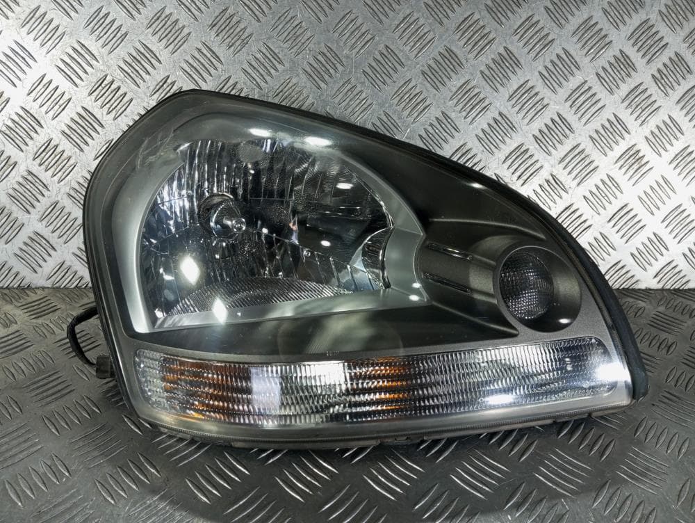 Фара правая к Hyundai Tucson 1 (04-10)