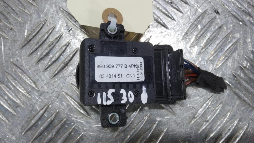 Блок управления сиденьем к Audi A4 B8/8K (07-11)