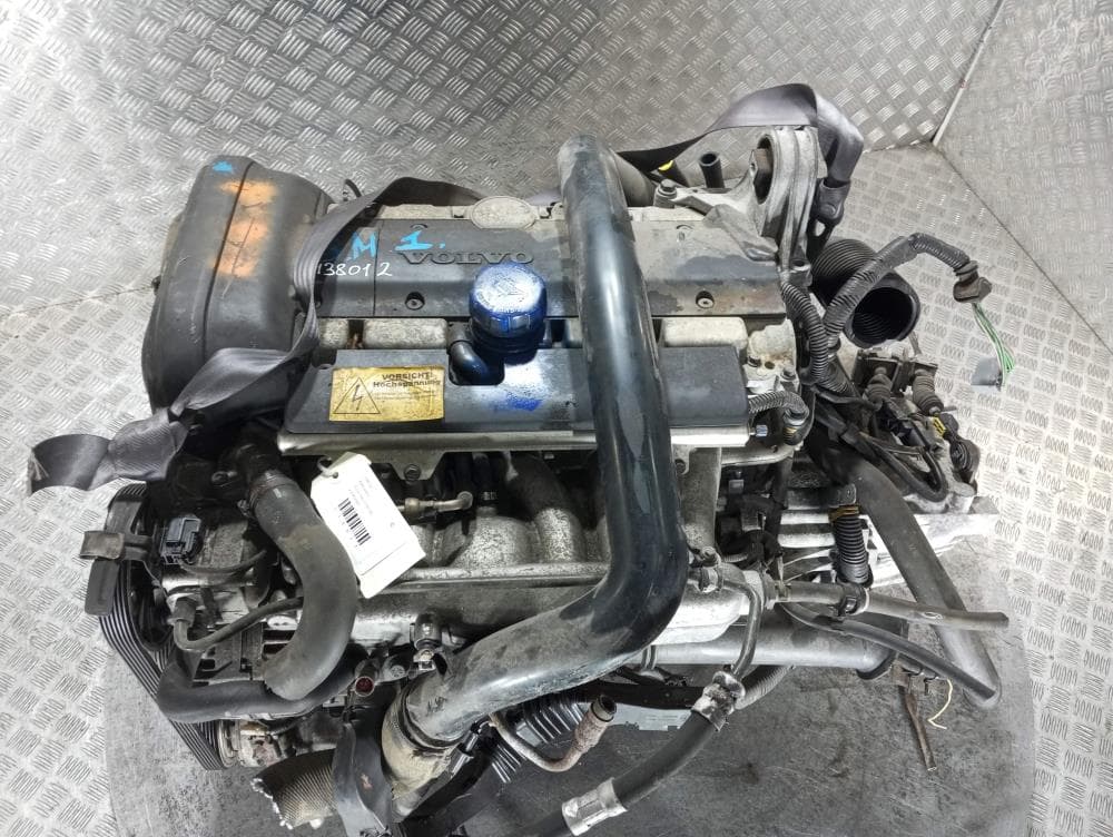 Двигатель к Volvo S60 1 (00-04)