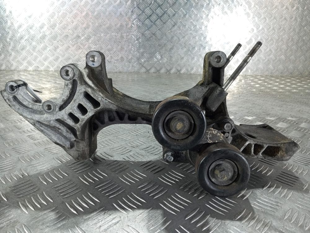 Кронштейн генератора к Chevrolet Epica V250 (06-09)