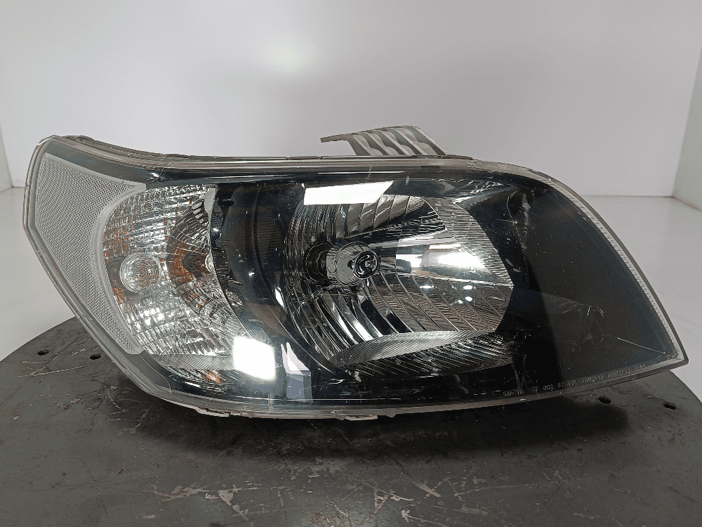 Фара правая к Chevrolet Aveo T250 (06-12)