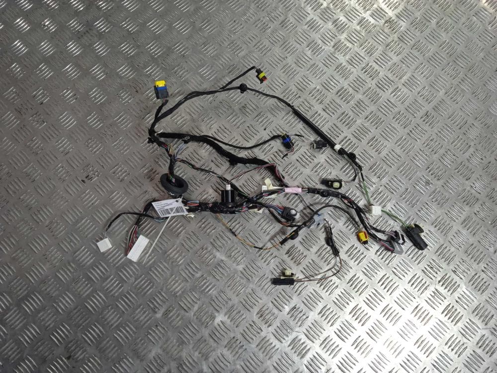 Проводка двери к Tesla Model X (15-21)