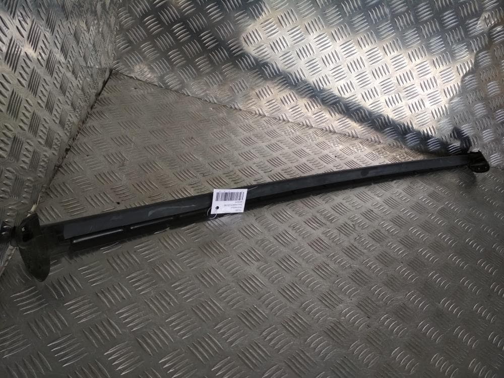 Уплотнитель к Tesla Model X (15-21)