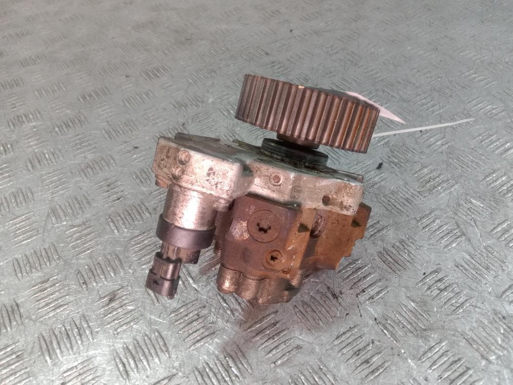 ТНВД к Renault Scenic 2 (03-06)