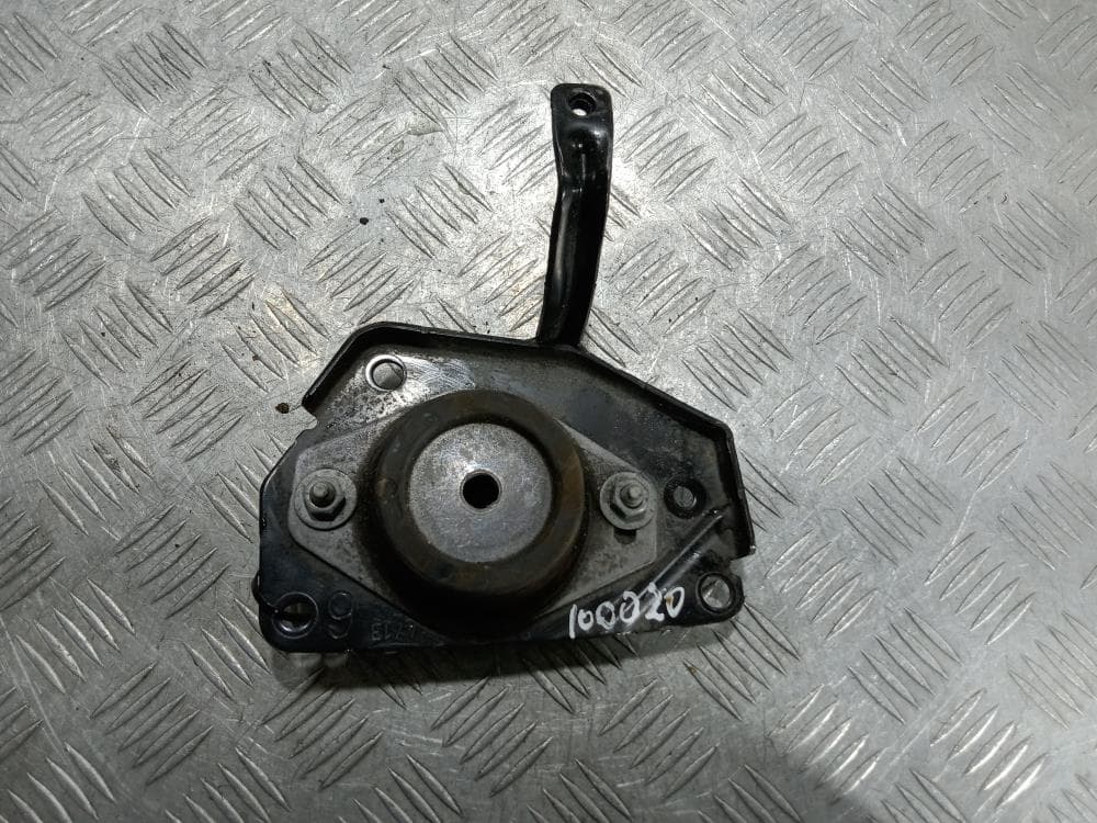 Подушка крепления двигателя к Peugeot 5008 1 (09-13)