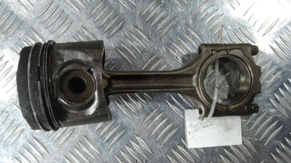 Поршень к Volvo S60 1 (00-04)
