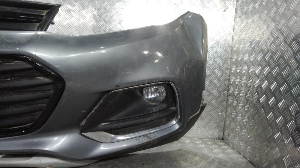Бампер передний к Chevrolet Trax 1 (13-16)