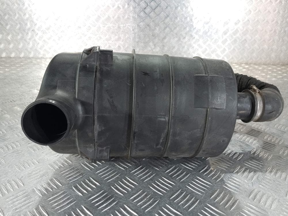 Корпус воздушного фильтра к Renault Scenic 1 (96-99)
