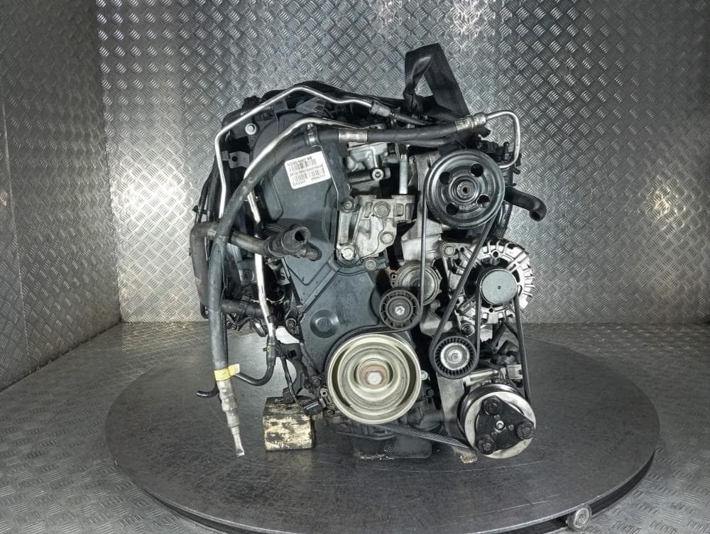 Двигатель к Volvo S40 2 (04-07)