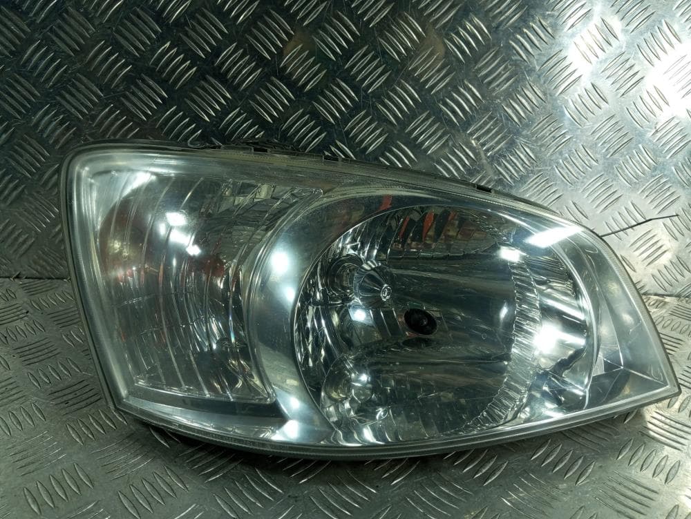 Фара правая к Hyundai Getz 1 (02-05)