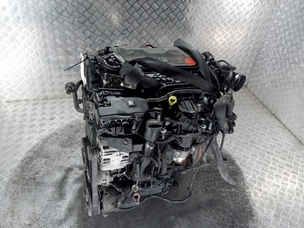 Двигатель к Volvo S40 2 (04-07)