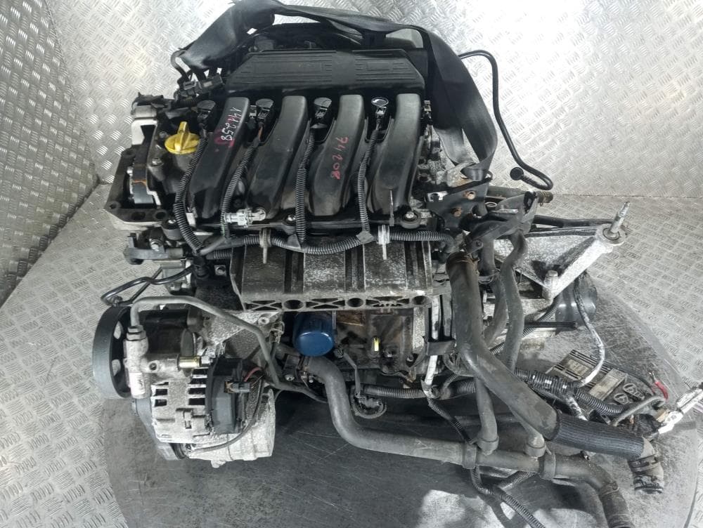 Двигатель к Renault Laguna 2 (01-05)