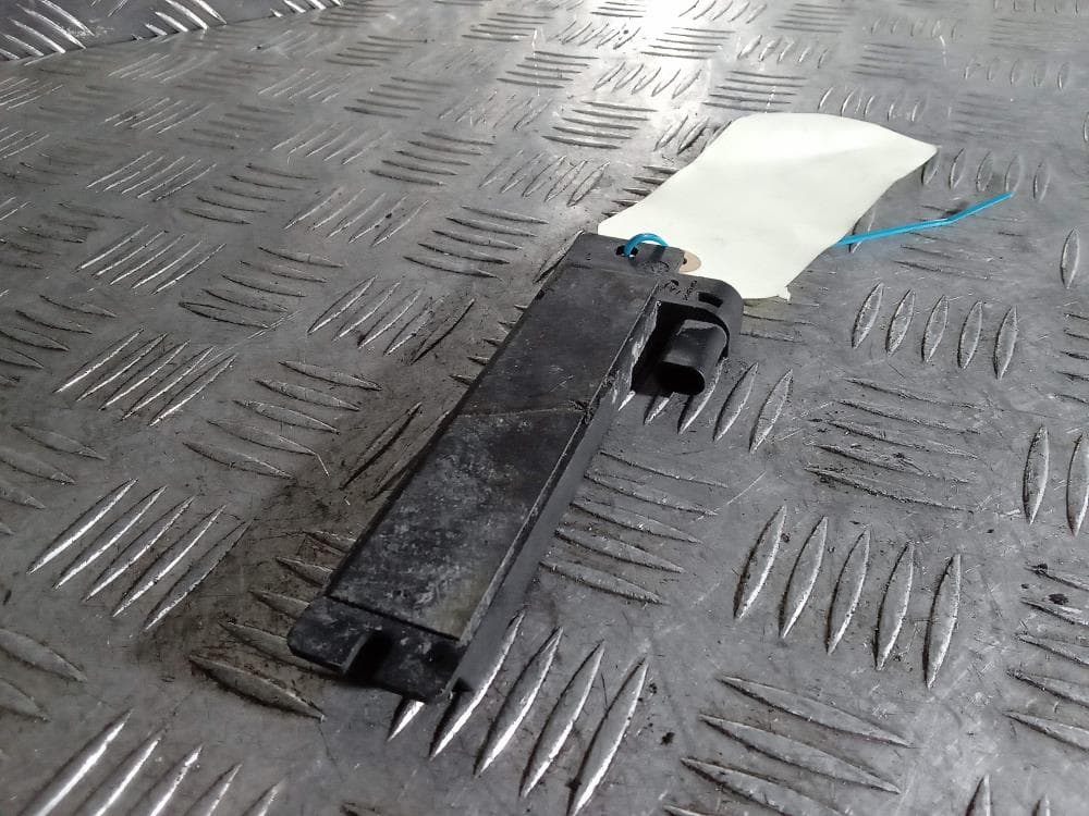 Антенна к Tesla Model X (15-21)
