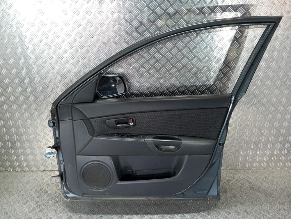 Дверь передняя правая к Mazda 3 BK Рестайлинг (06-09)
