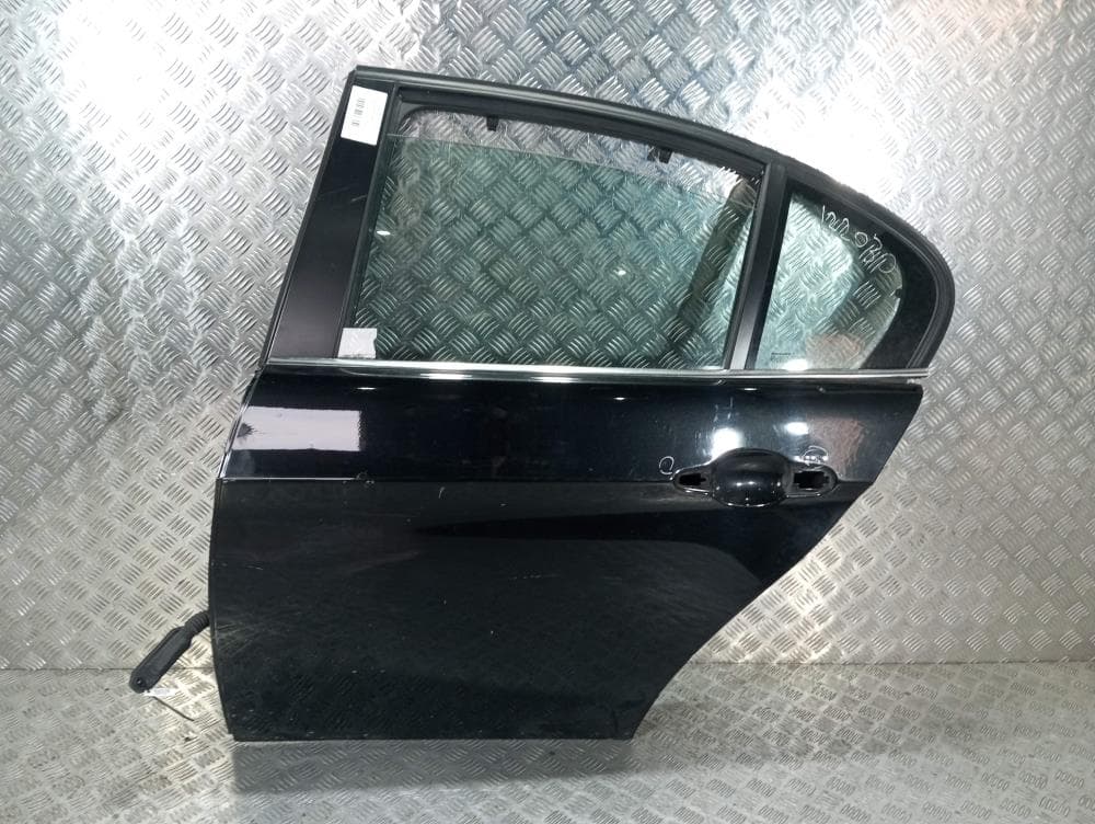 Дверь задняя левая к BMW 3 E90/E91/E92/E93 (05-10)