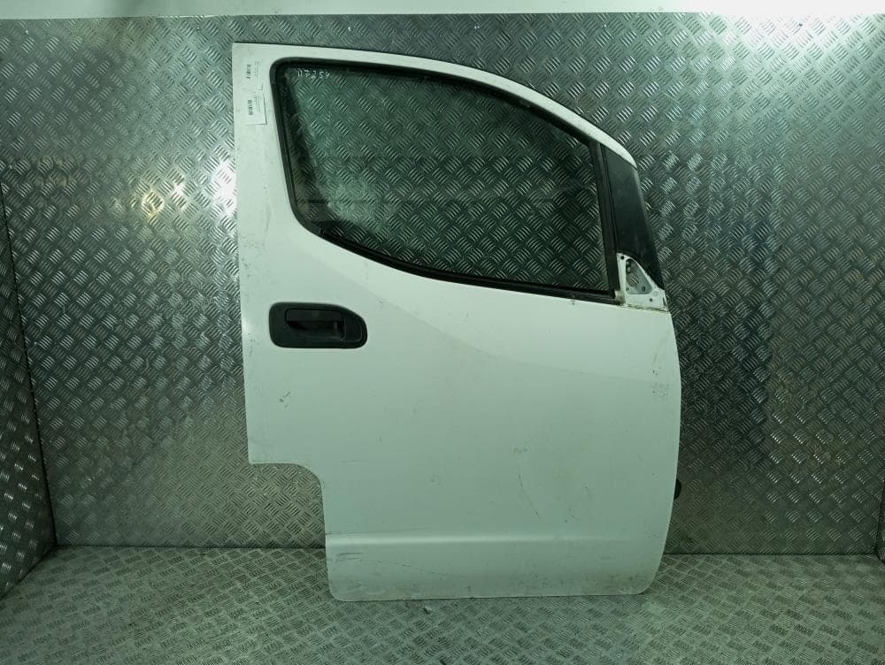 Дверь передняя правая к Nissan  NV200 (09-24)