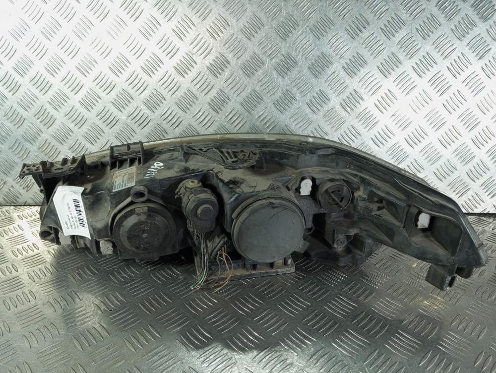 Фара правая к Renault Laguna 2 (01-05)