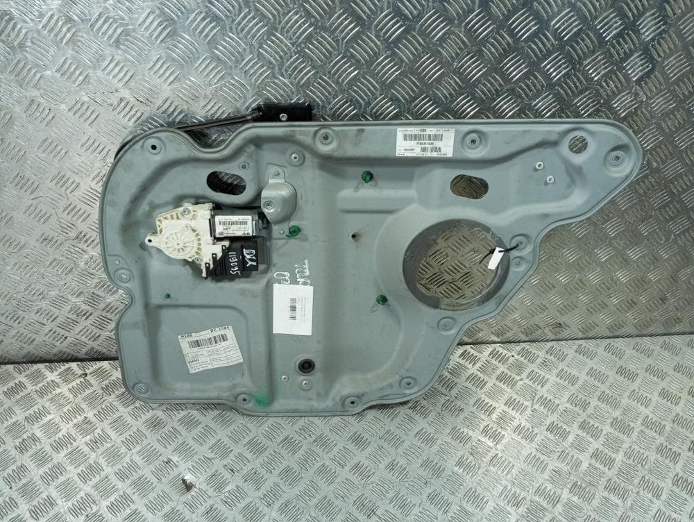 Стеклоподъемник задний правый к Volkswagen Touran 1 (03-07)