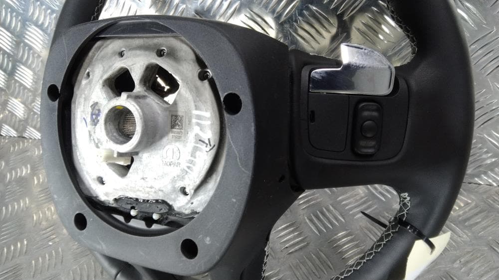 Руль к Jeep Grand Cherokee WL (21-24)