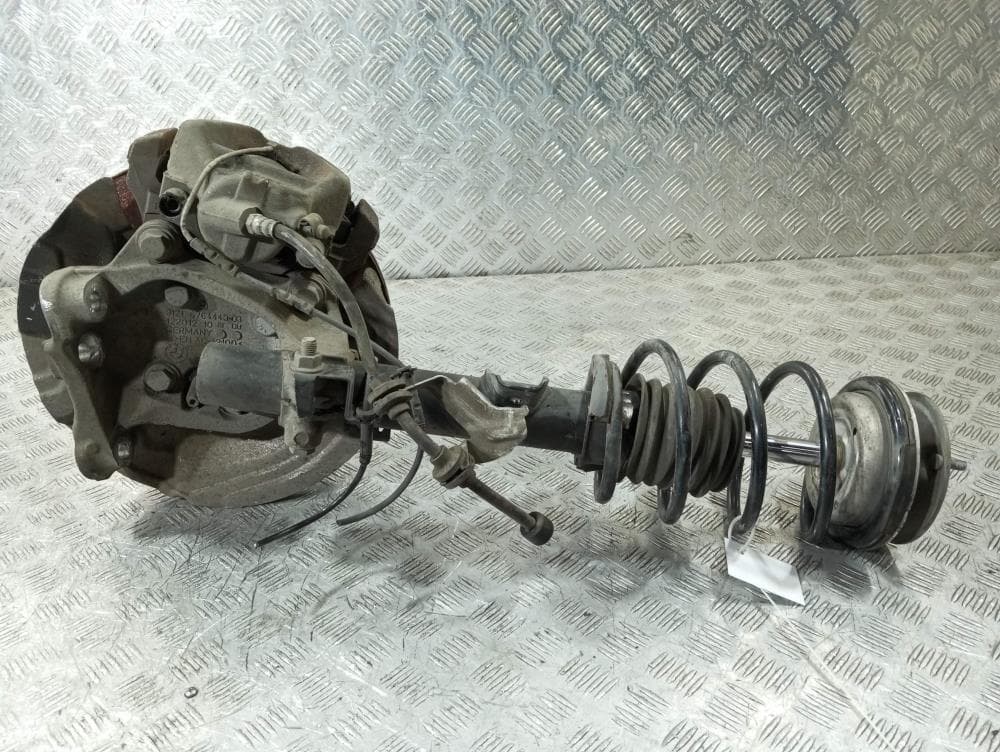 Стойка передняя левая к BMW 1 E81/E82/E87/E88 (04-07)
