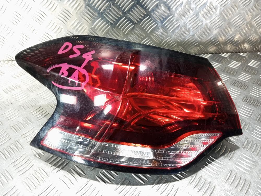 Фонарь задний левый к Citroen DS4 (10-16)