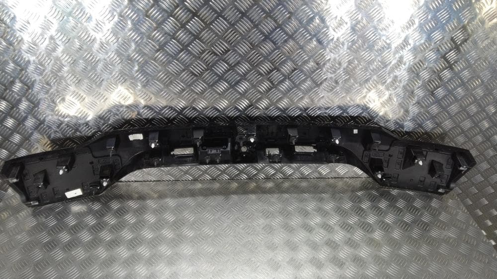 Молдинг крышки багажника к Jeep Grand Cherokee WL (21-24)