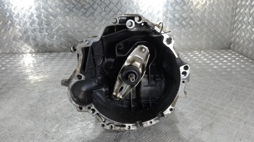 КПП механическая (МКПП) к Audi A4 B5 (94-99)