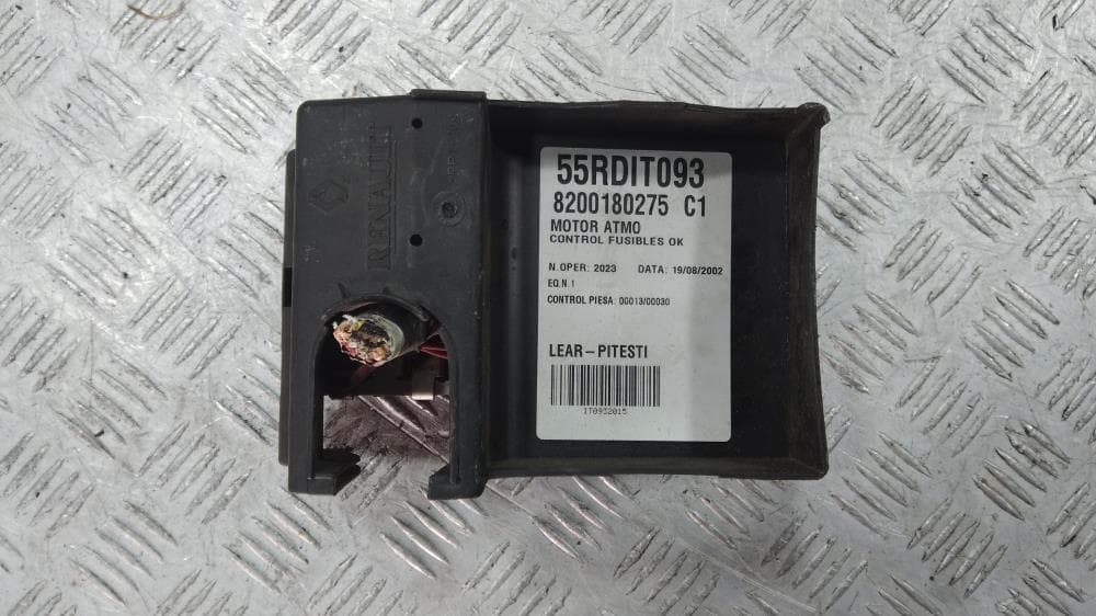 Блок предохранителей к Renault Laguna 2 (01-05)