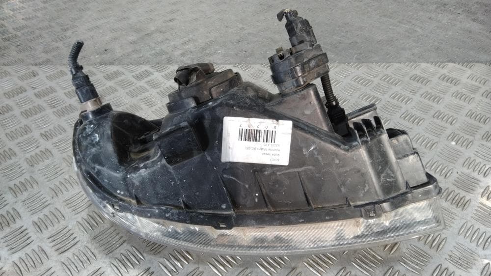 Фара левая к Hyundai Matrix 1 (01-05)