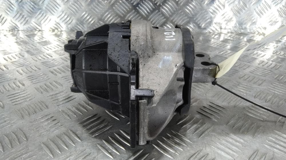 Подушка крепления двигателя к Jeep Grand Cherokee WL (21-24)
