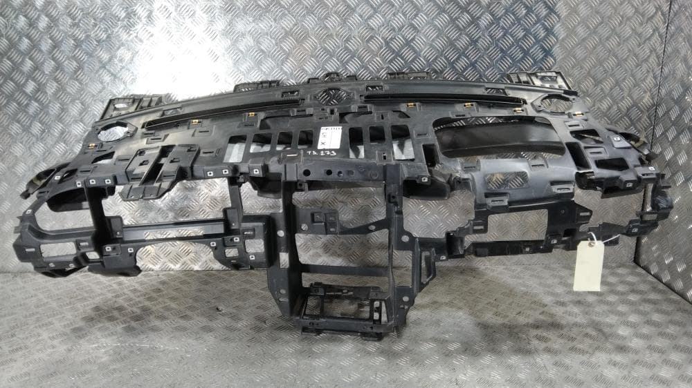 Панель передняя салона (торпедо) к Tesla Model X (15-21)