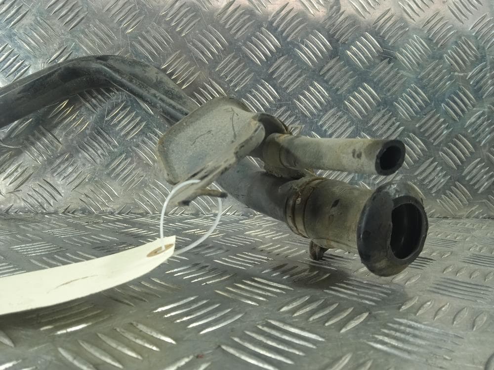 Горловина топливного бака к Nissan  Almera Tino (00-06)