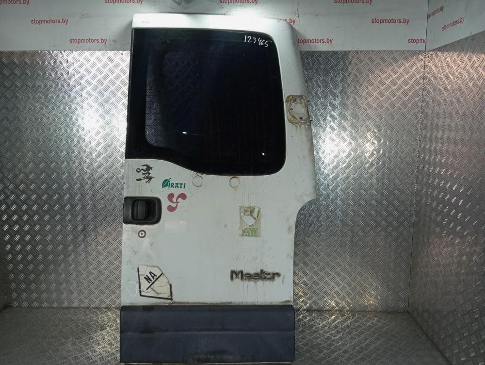 Дверь задняя распашная правая к Renault Master 2 Рестайлинг (03-06)