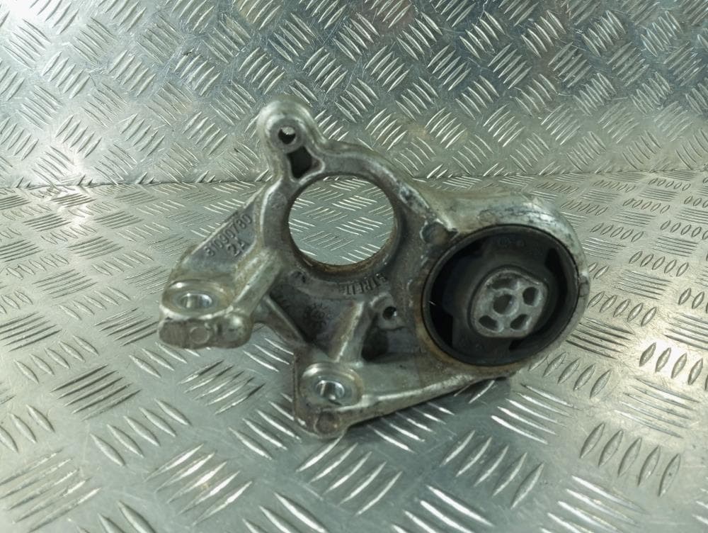 Кронштейн полуоси к Peugeot 308 1 (07-11)