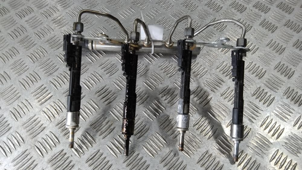 Топливная рампа к BMW 5 F10/F11/F07 (09-13)