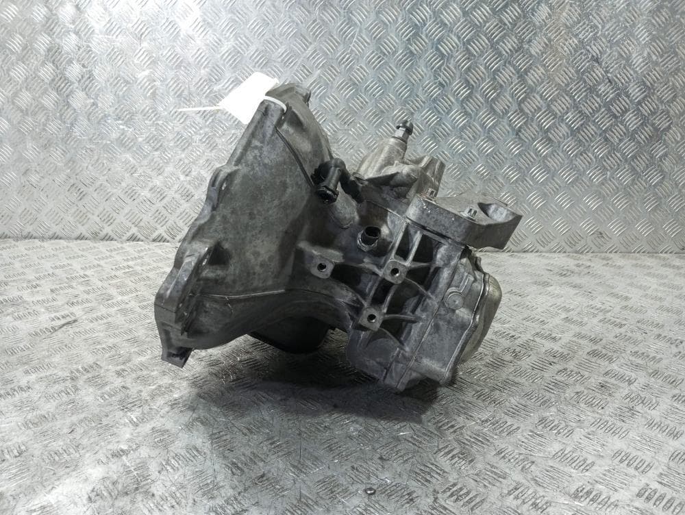 КПП механическая (МКПП) к Opel Corsa D (06-11)