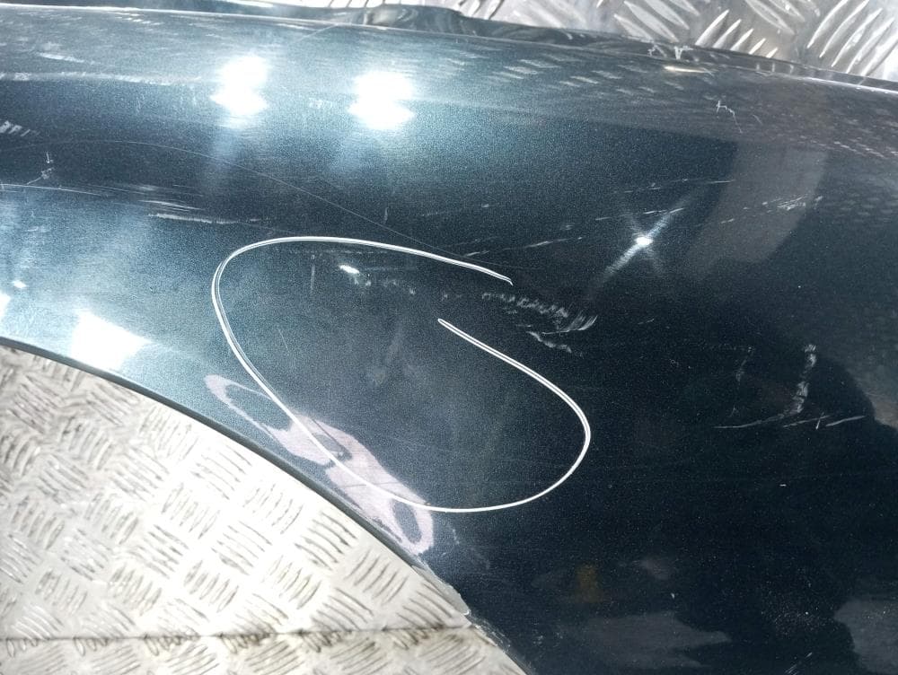 Крыло переднее правое к Renault Laguna 1 Рестайлинг (98-01)