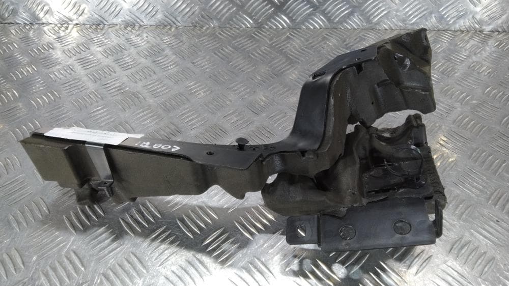 Отбойник капота (демпфер) к Jeep Grand Cherokee WL (21-24)