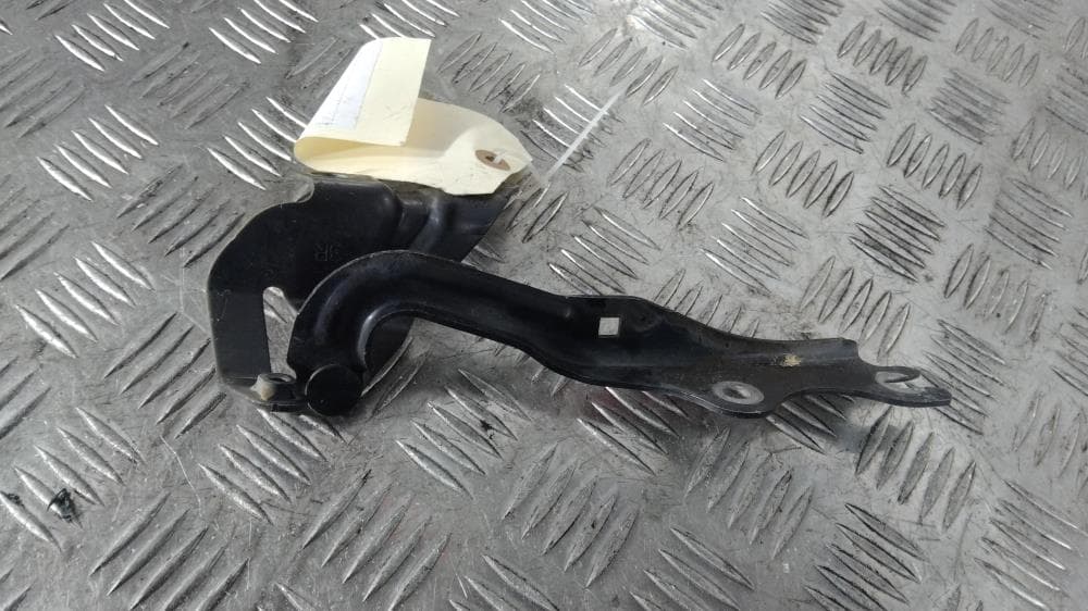 Петля капота правая к Mazda 3 BK (03-06)